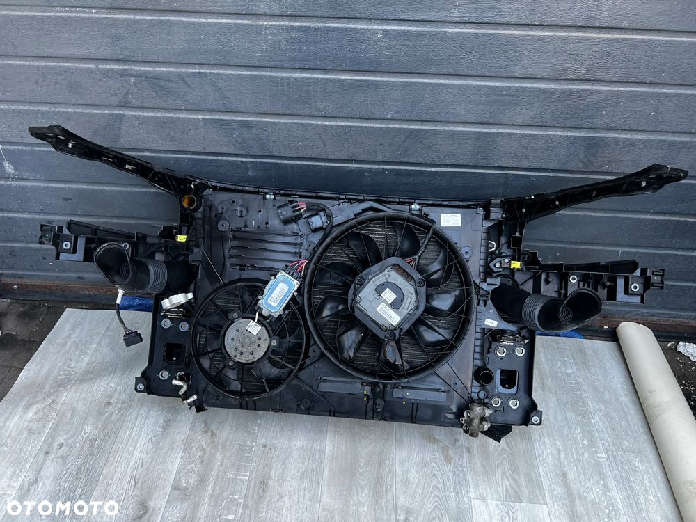 KOMPLETNY PAS PRZEDNI AUDI Q7 4L LIFT 4,2 TDI Q3 8U LIFT