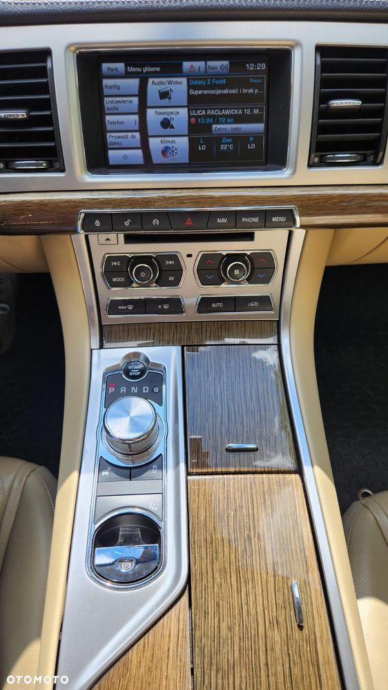 Jaguar XF 2.0 T Premium Luxury - 12