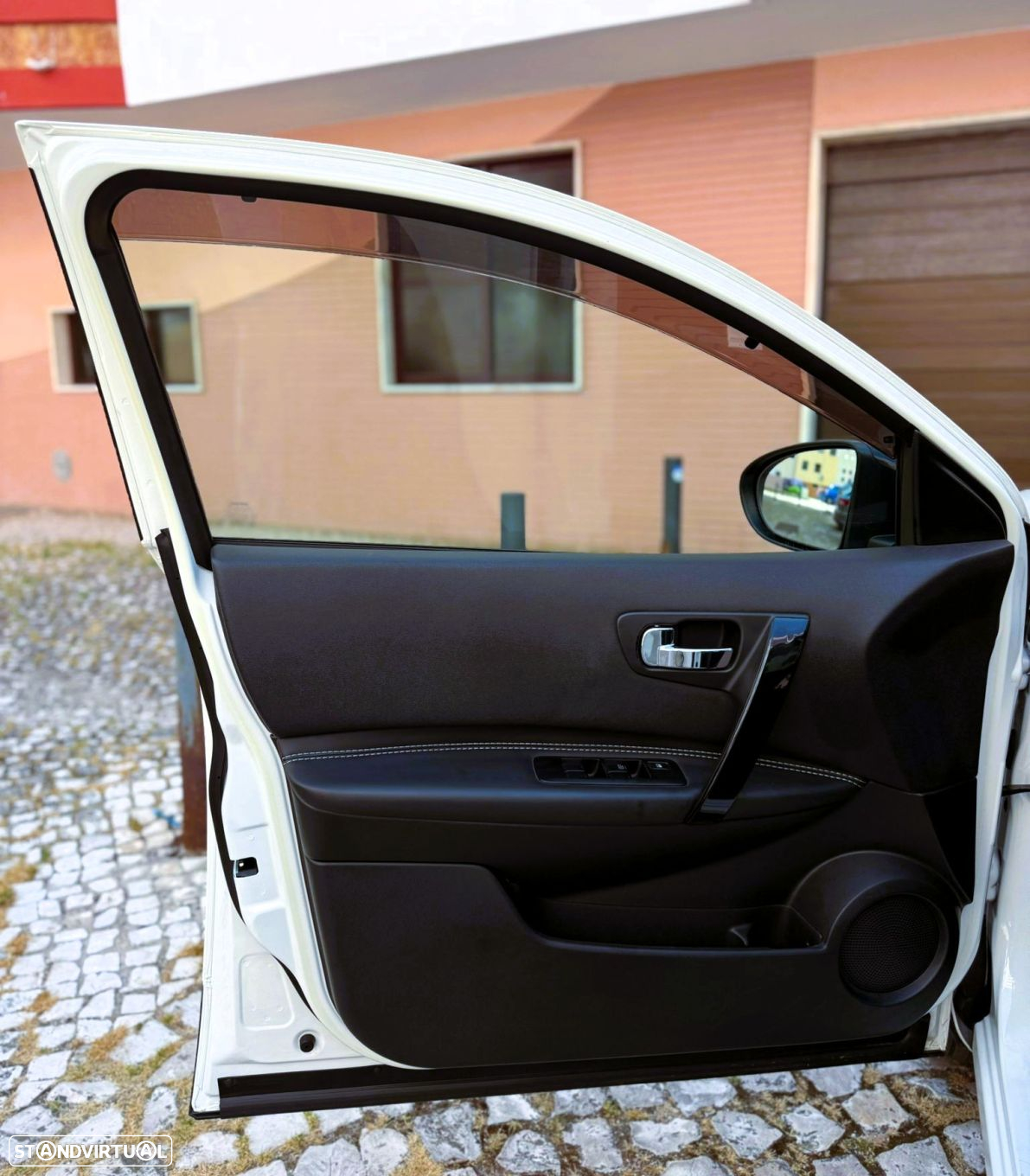 Nissan Qashqai 1.6 dCi N-Connecta 18 - 9