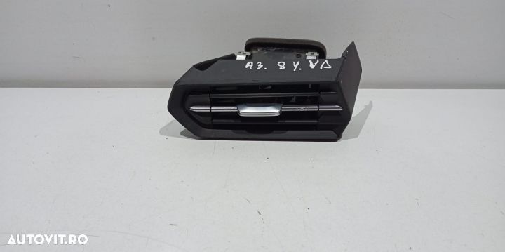 Grila ventilatie bord stanga 8Y2820902A Audi A3 4 (8Y) [2020 - 2020] - 1