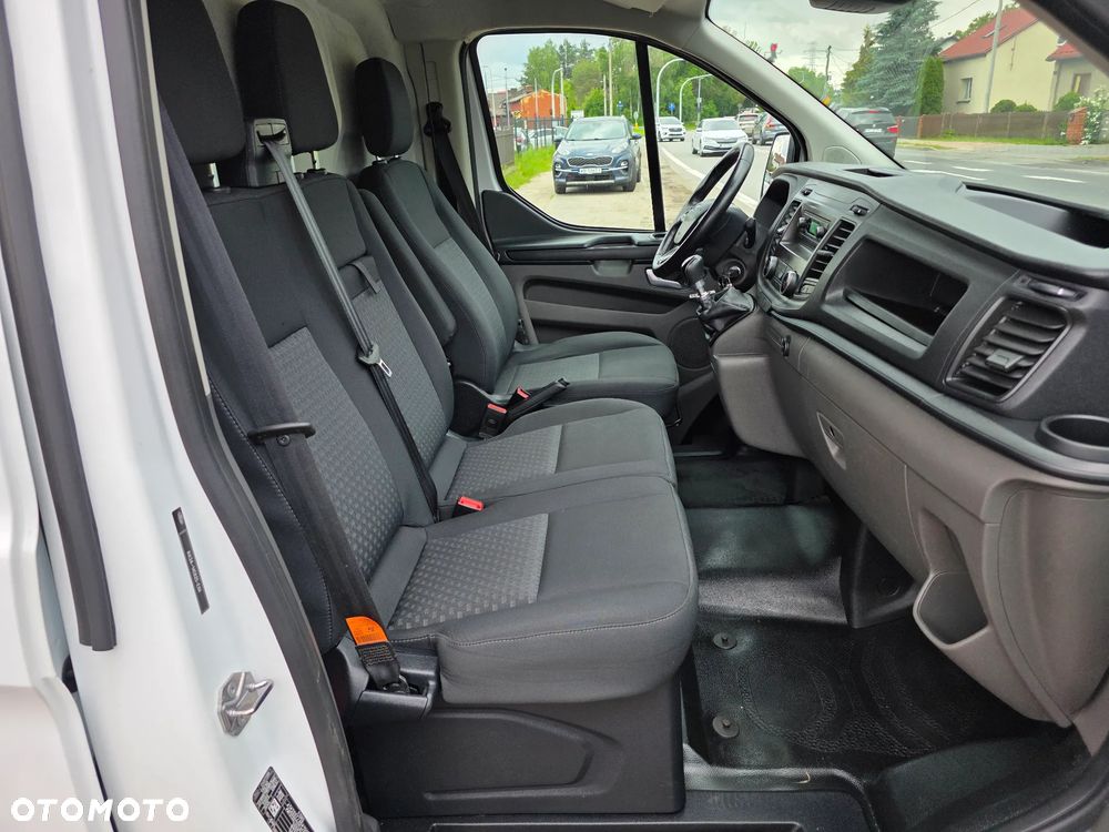 Ford Transit Custom 290 L2H1 Limited - 12