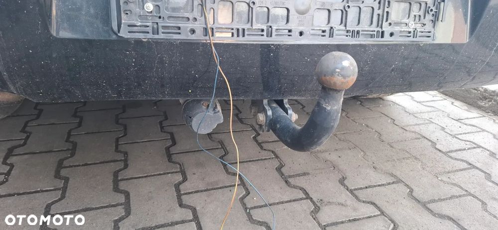 Hak Peugeot 407 sedan - 2