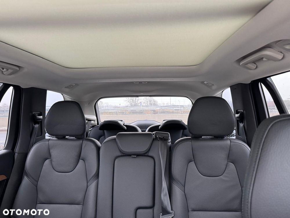 Volvo XC 90 B5 B AWD Plus Bright - 16