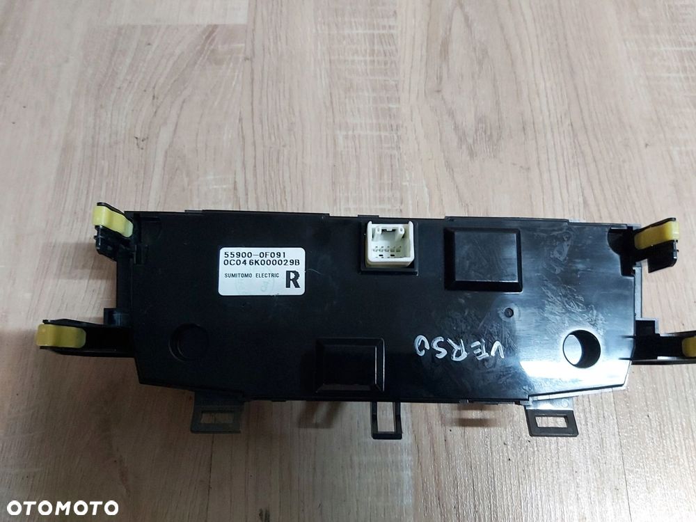 Toyota Verso 09 panel nawiewu klimatyzacji - 3