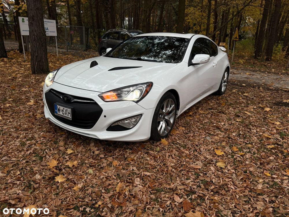 Hyundai Genesis Coupe - 8