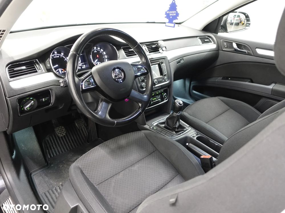 Skoda Superb 1.8 TSI Ambition - 21