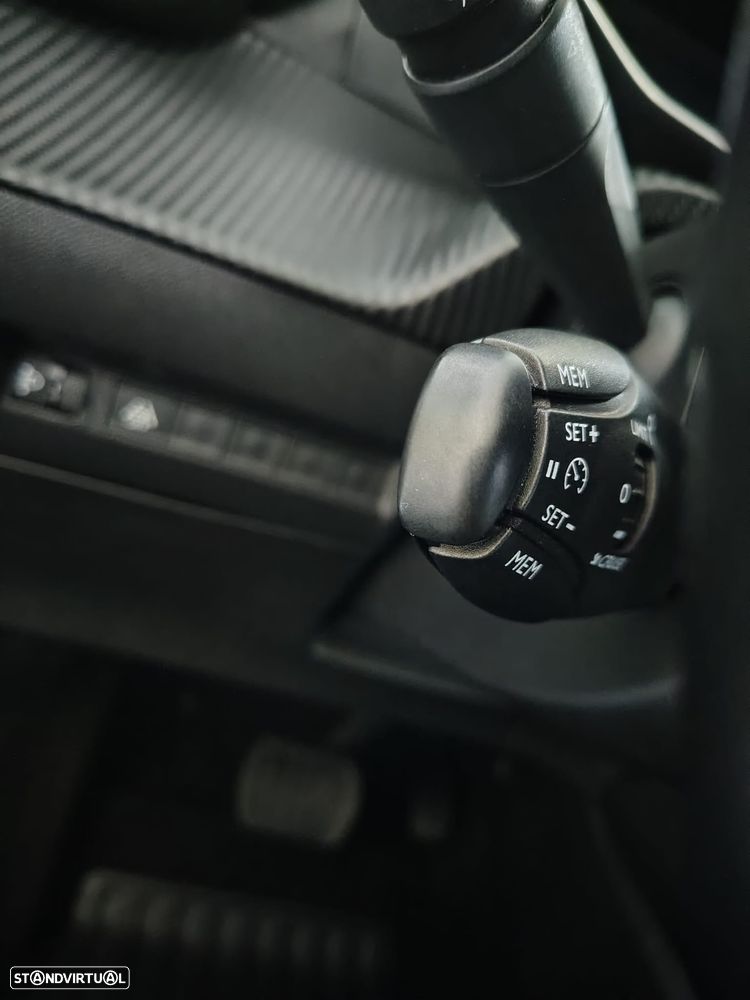 Peugeot e-208 50 kWh Allure Pack - 15