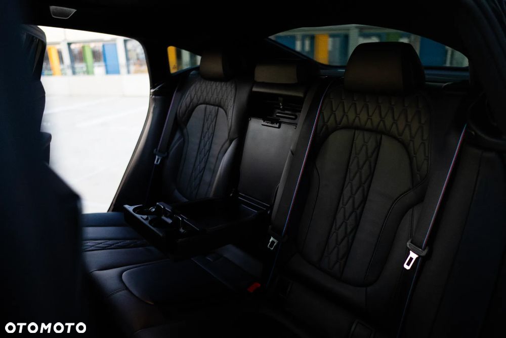 BMW X6M - 32