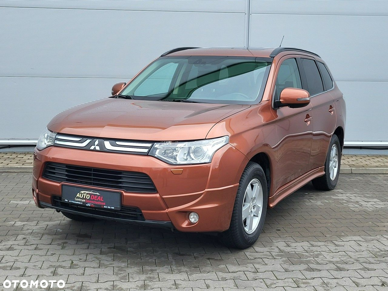 Mitsubishi Outlander - 8