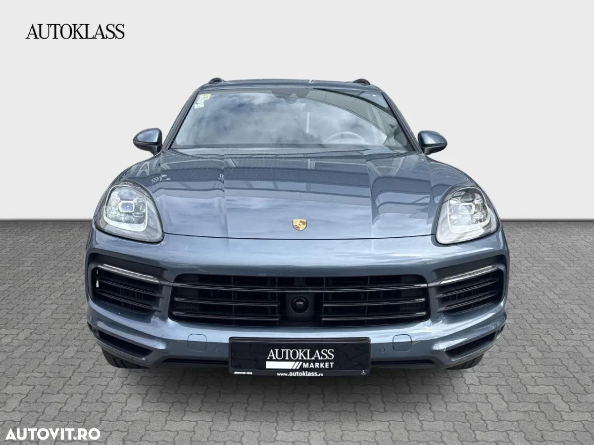 Porsche Cayenne Standard - 2