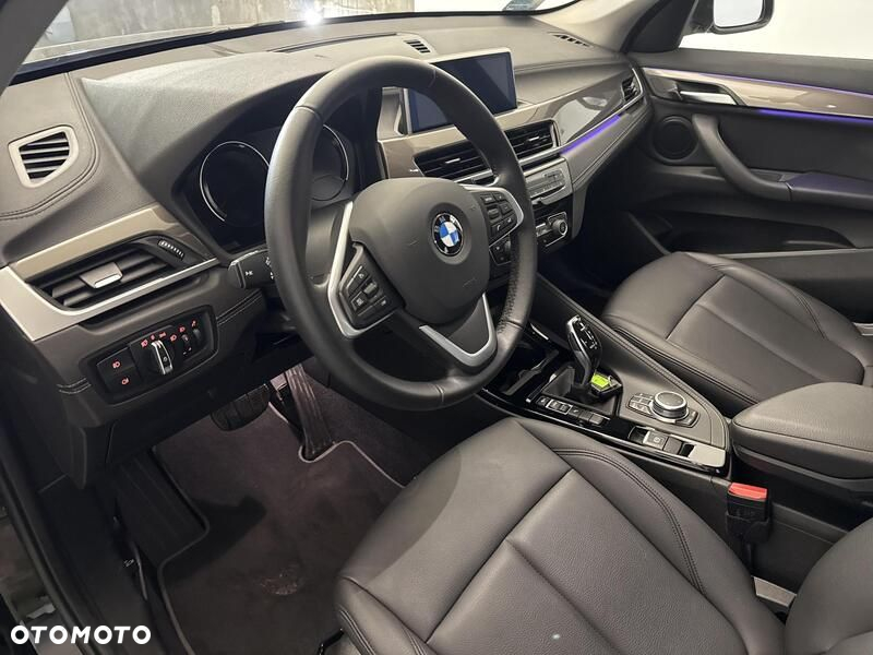 BMW X1 sDrive18i xLine - 11