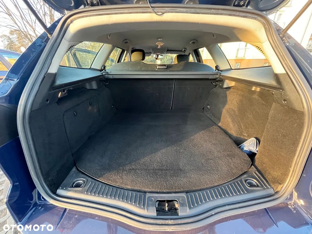 Ford Mondeo 2.0 TDCi Ambiente - 16