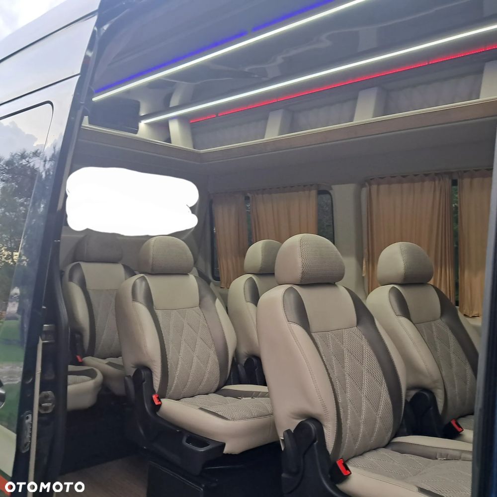 Mercedes-Benz Sprinter - 33