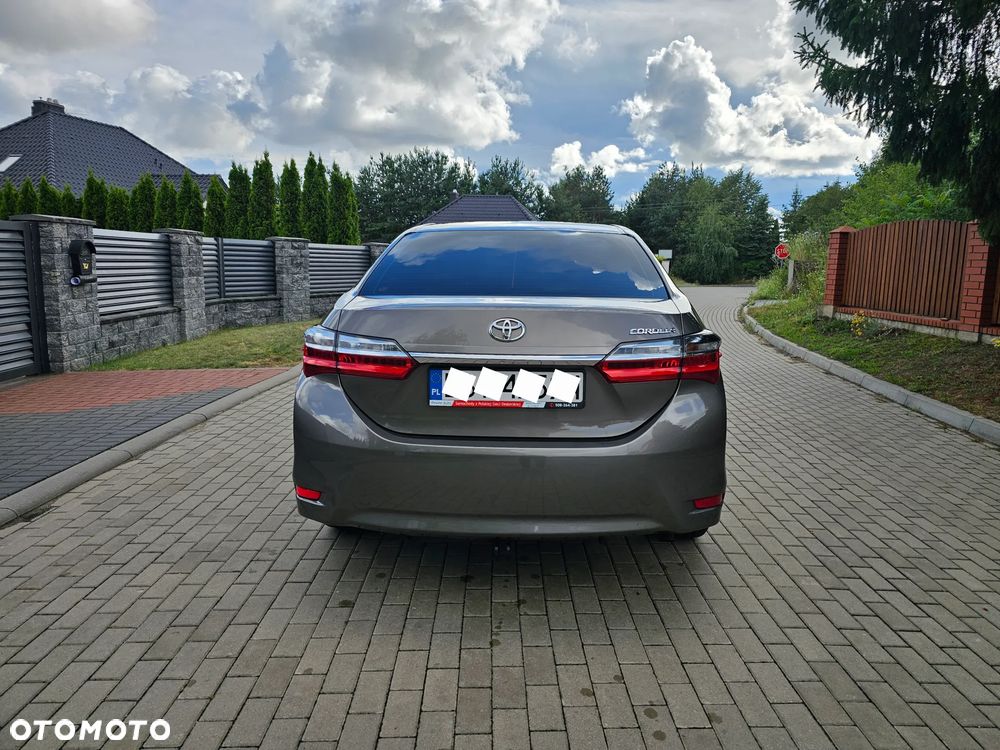 Toyota Corolla 1.6 Comfort - 8