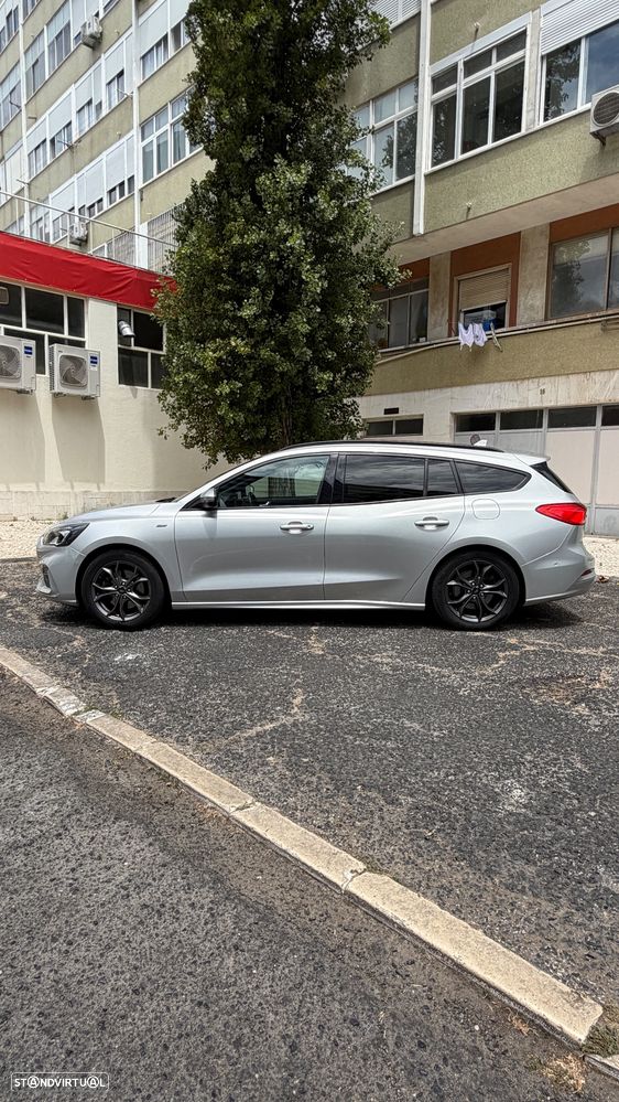 Ford Focus SW - 1