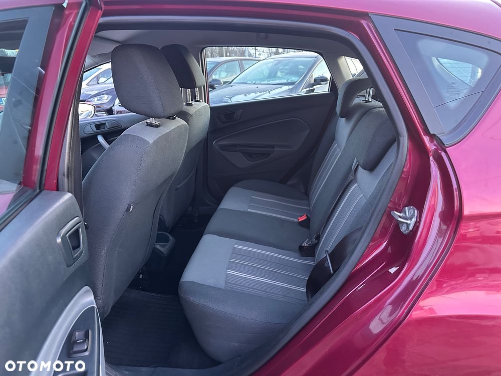 Ford Fiesta 1.6 TDCI Connection - 8