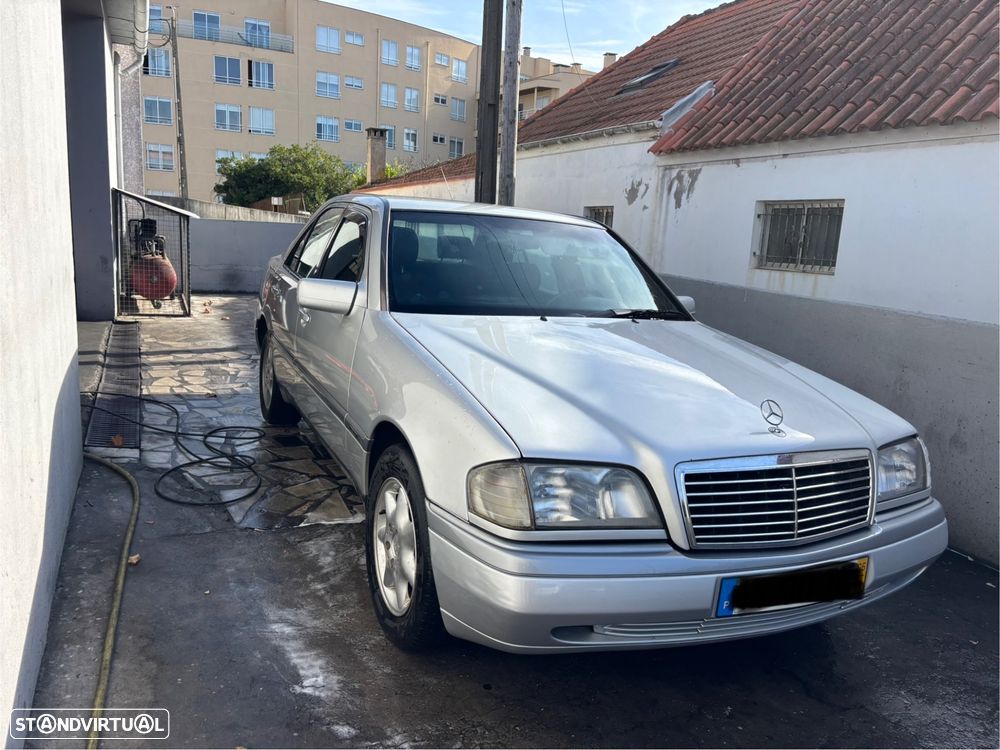 Mercedes-Benz C 220 - 1