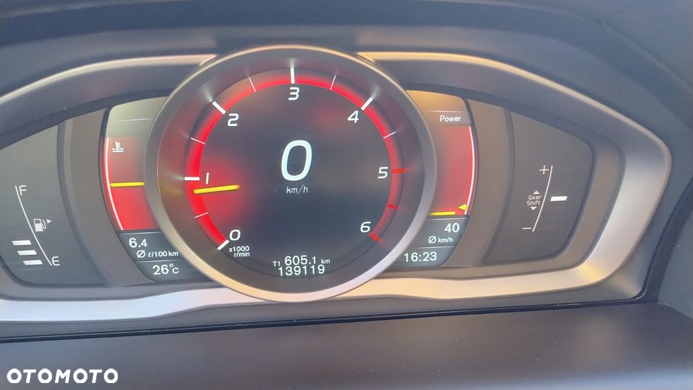 Volvo XC 60 D4 Drive-E Momentum - 12