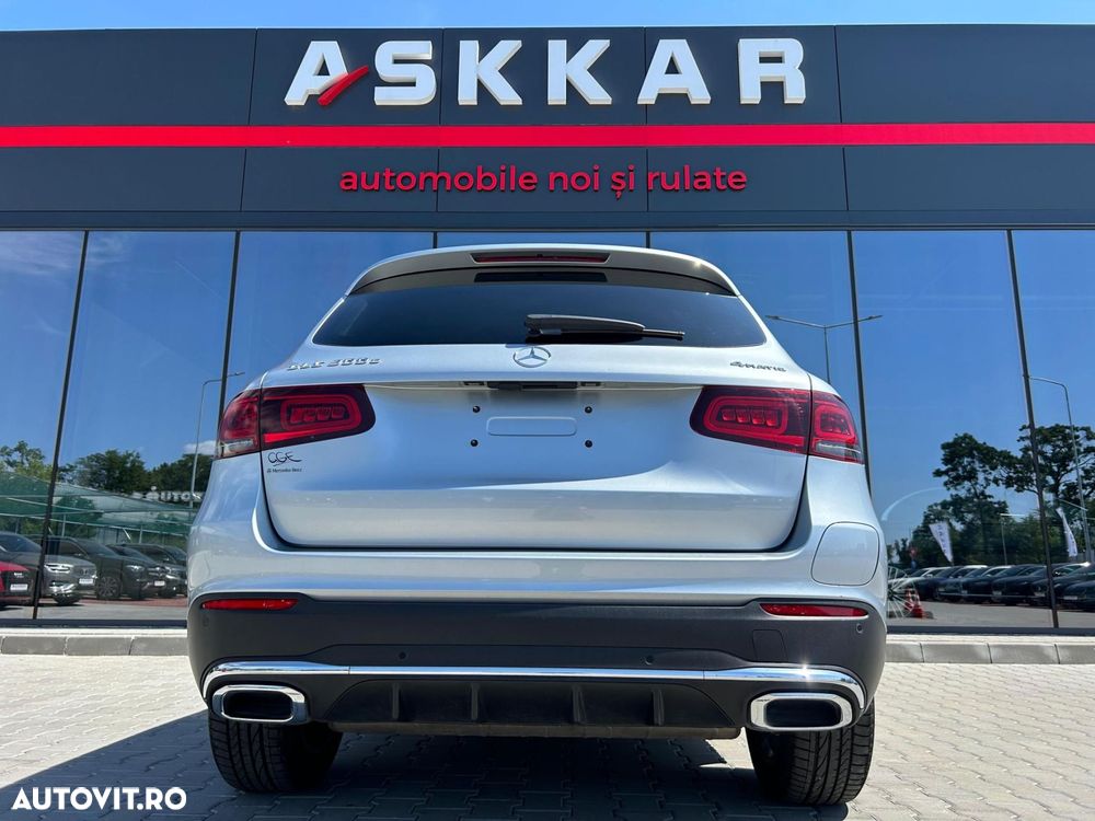 Mercedes-Benz GLC 300 e 4MATIC - 13