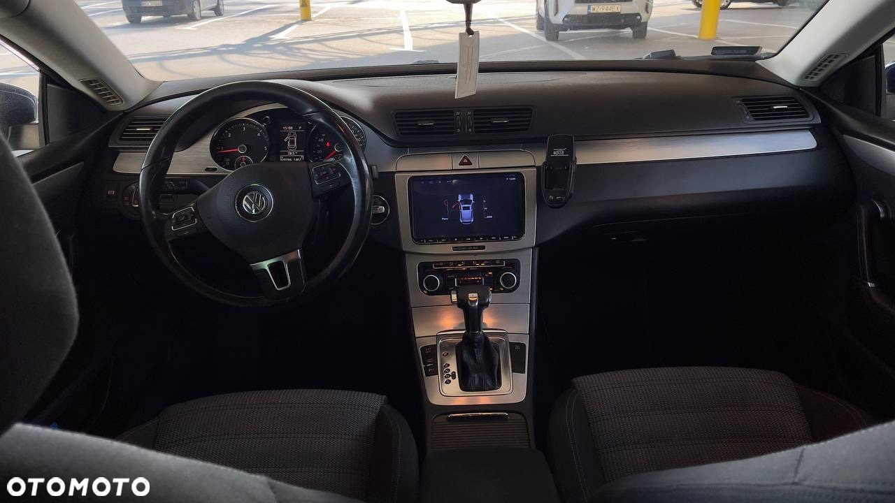 Volkswagen Passat - 10