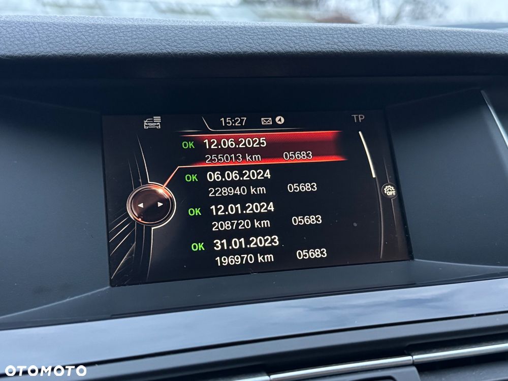 BMW Seria 5 520d Efficient Dynamics - 31