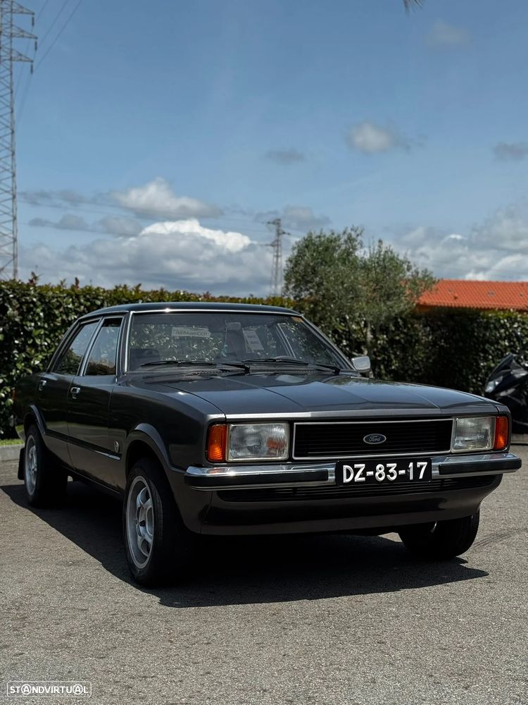 Ford Cortina - 1