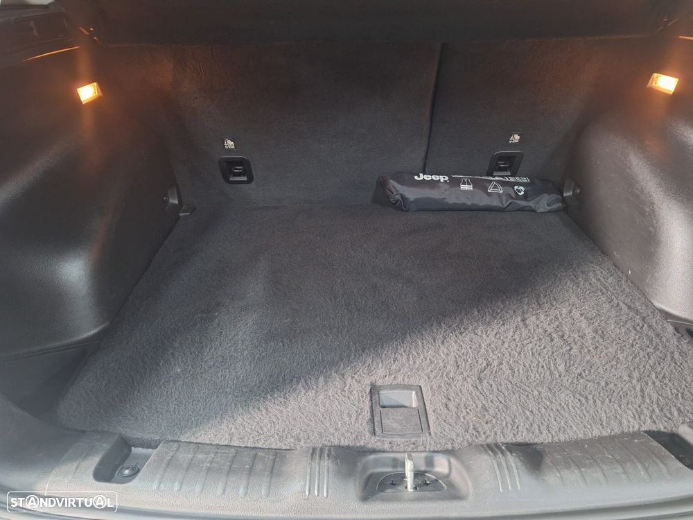 Jeep Compass 1.6 MultiJet Limited - 21