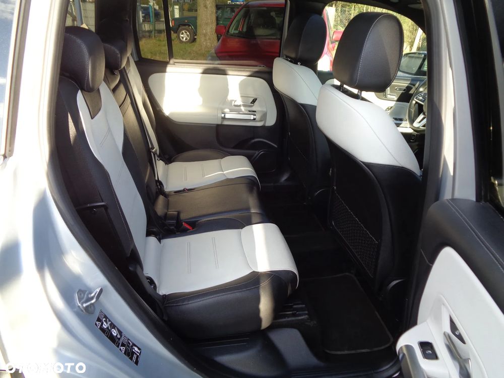 Mercedes-Benz GLB 250 4Matic 8G-DCT Special Edition - 14