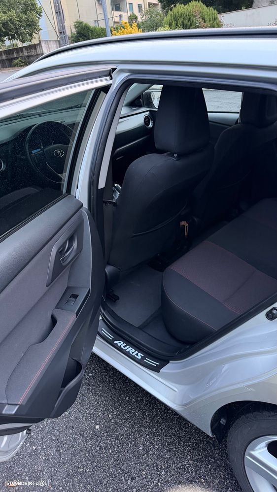 Toyota Auris Touring Sports 1.4 D-4D Comfort+Pack Sport - 8