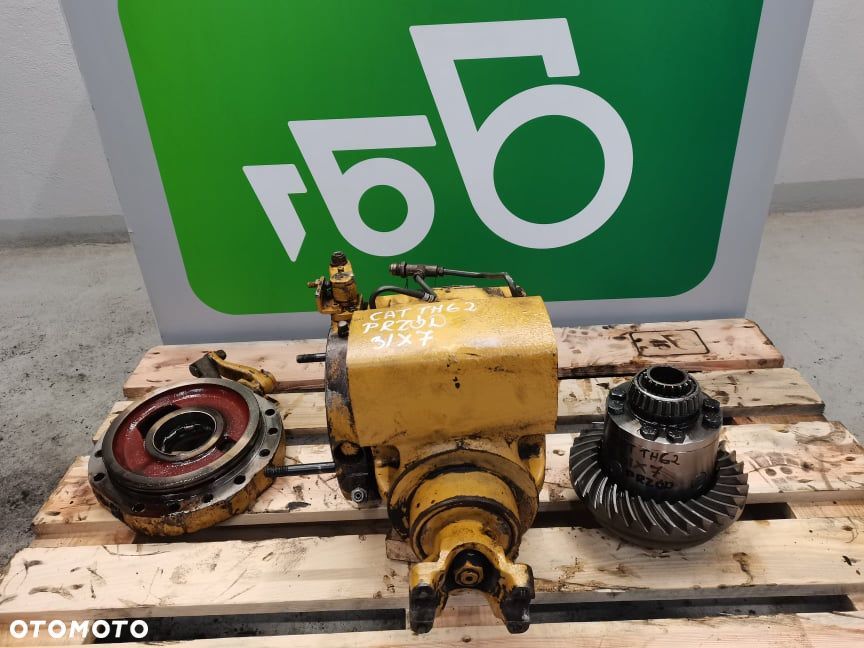 CAT TH 63 {Dyferencjał 279 233} - 1