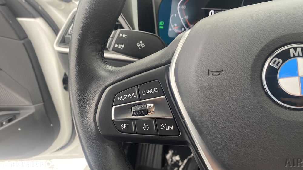 BMW Seria 3 318i Advantage - 22