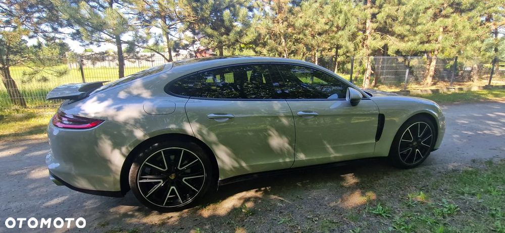 Porsche Panamera 4 - 23
