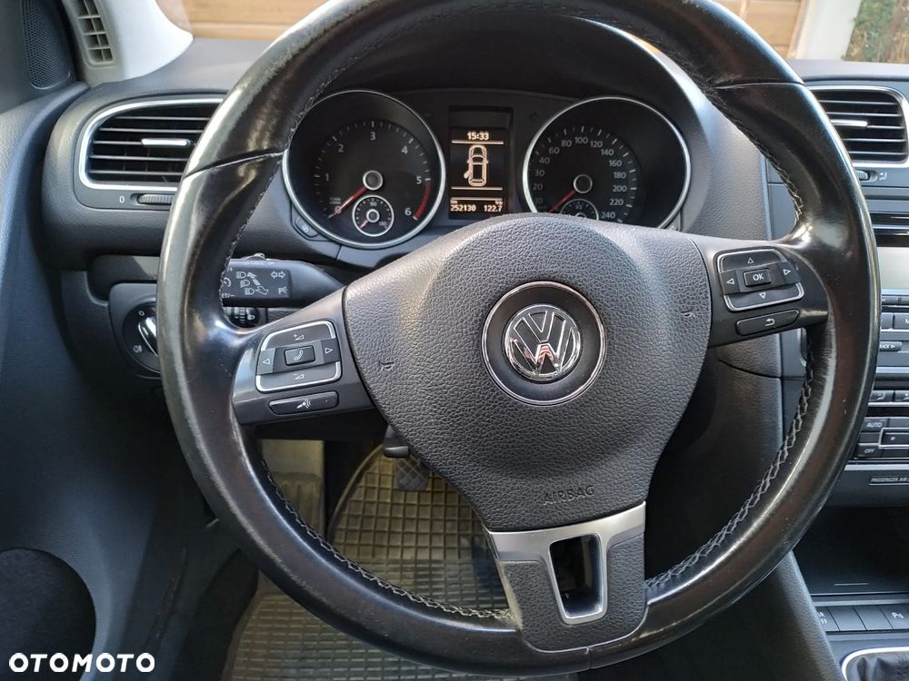 Volkswagen Golf - 15
