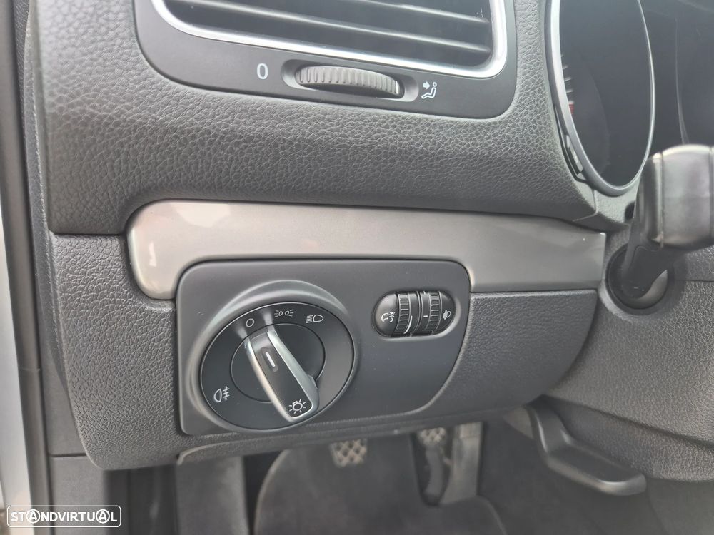 VW Golf 1.6 TDi Trendline BlueMotion - 15