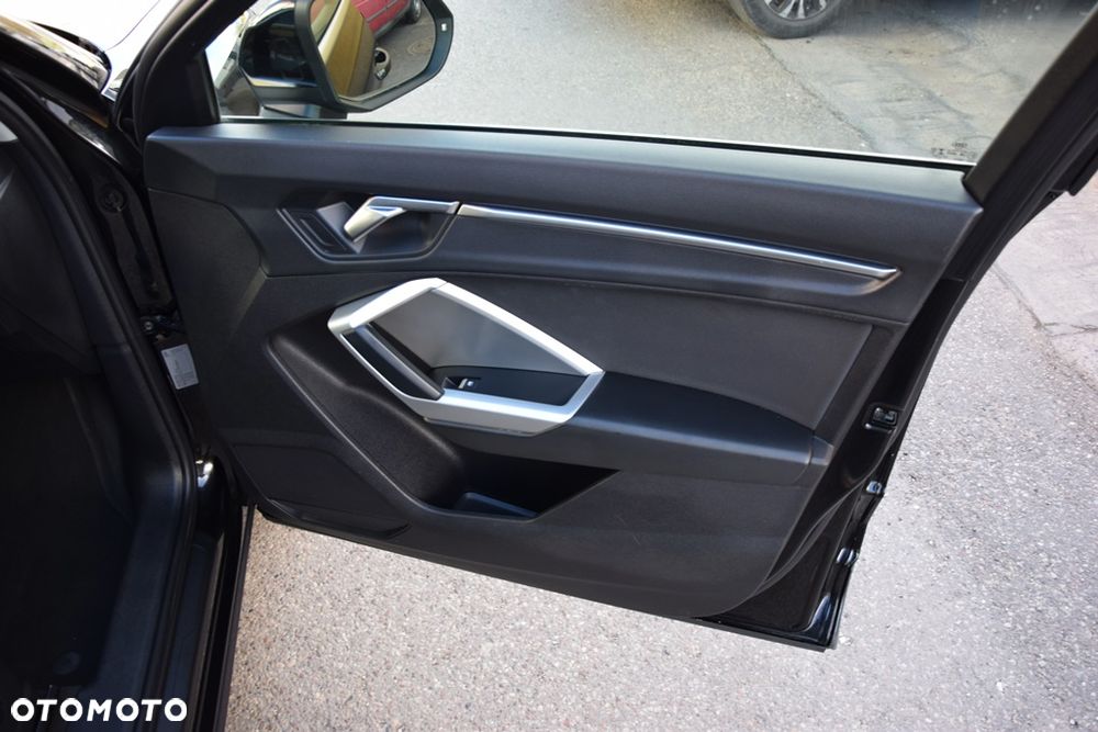 Audi Q3 Sportback 35 TDI S tronic - 32