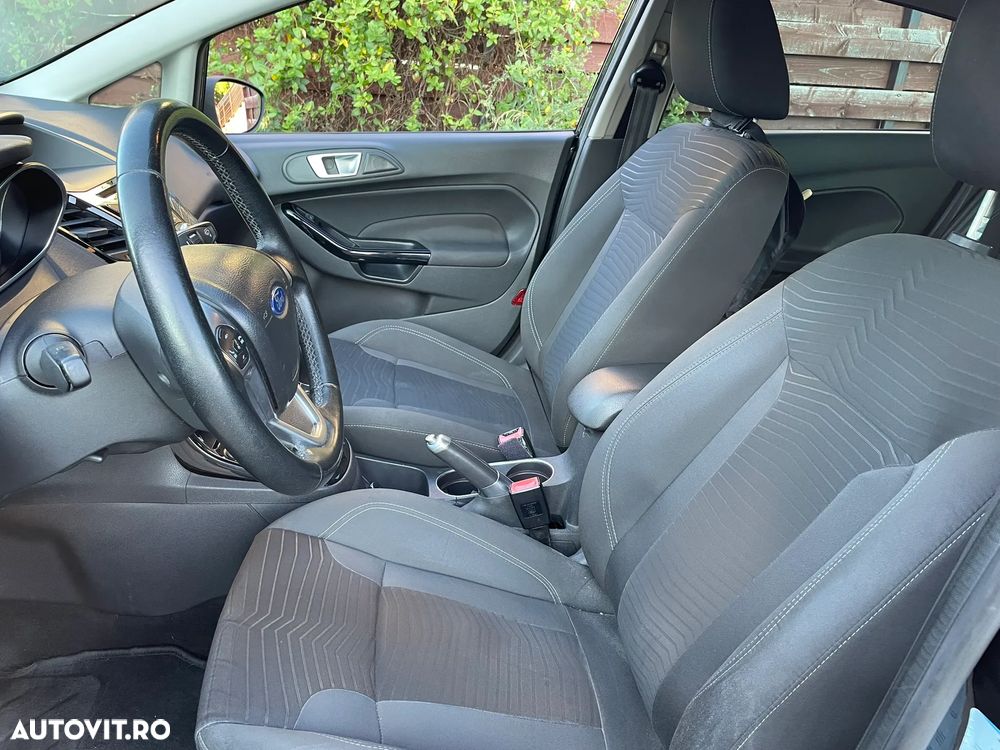 Ford Fiesta 1.0 EcoBoost Titanium - 12