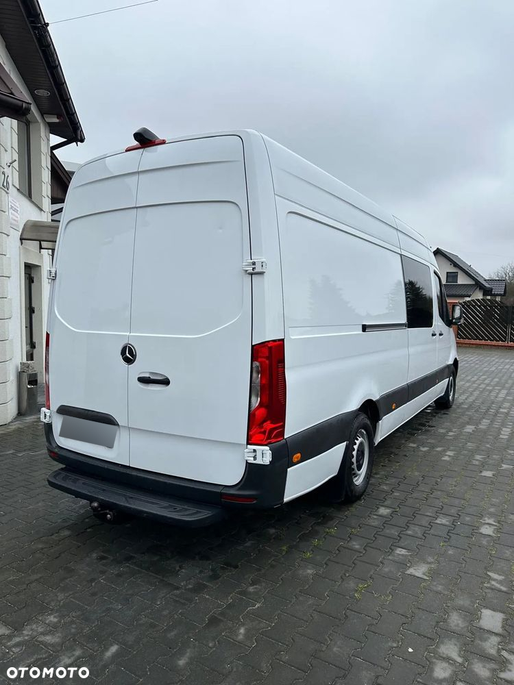 Mercedes-Benz Sprinter - 4