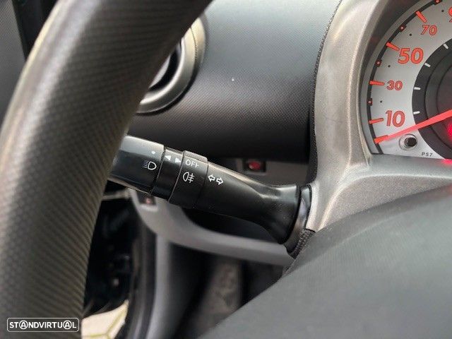 Peugeot 107 1.0 Active - 16