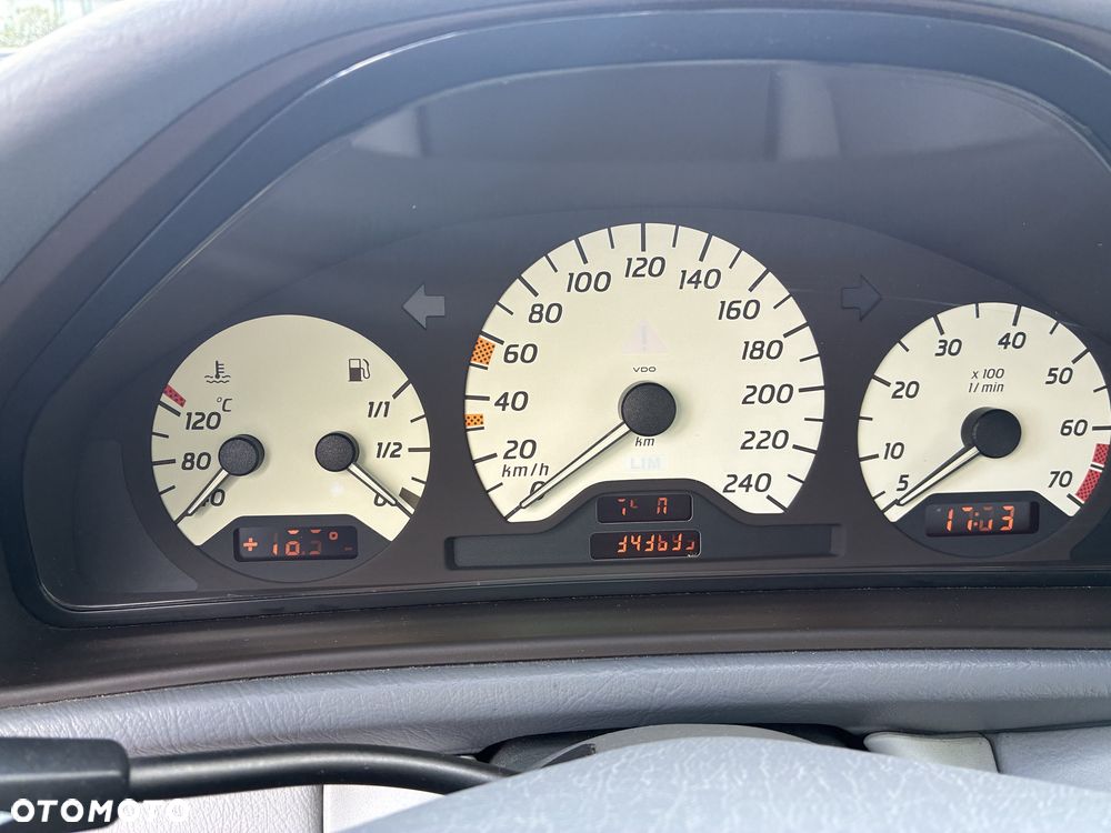 Mercedes-Benz CLK - 7