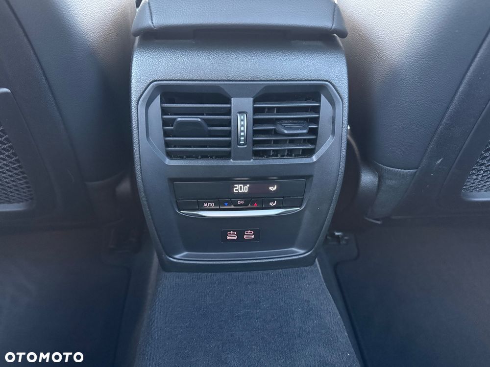 BMW Seria 3 320d xDrive M Sport sport - 23