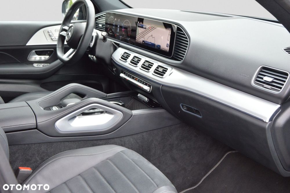 Mercedes-Benz GLE - 25