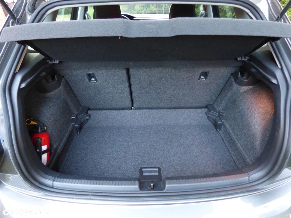 Volkswagen Polo 1.0 TSI Comfortline DSG - 25