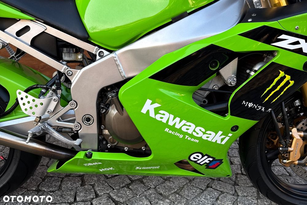 Kawasaki ZXR - 8