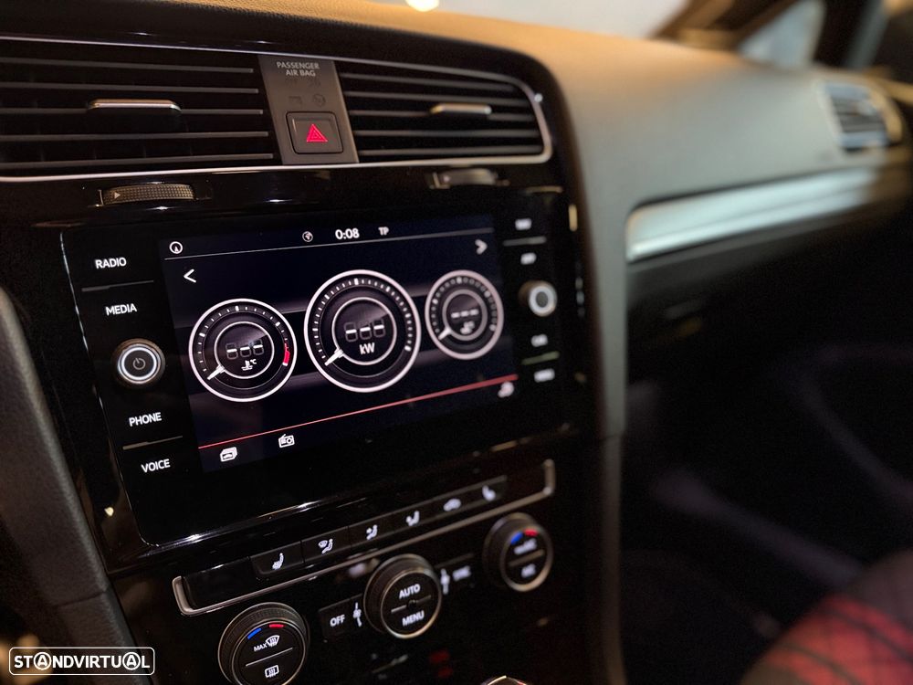 VW Golf GTI TCR 2.0 TSI OPF DSG - 28