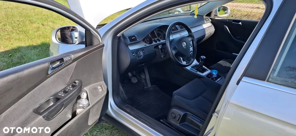 Volkswagen Passat 2.0 TDI DPF Comfortline - 15