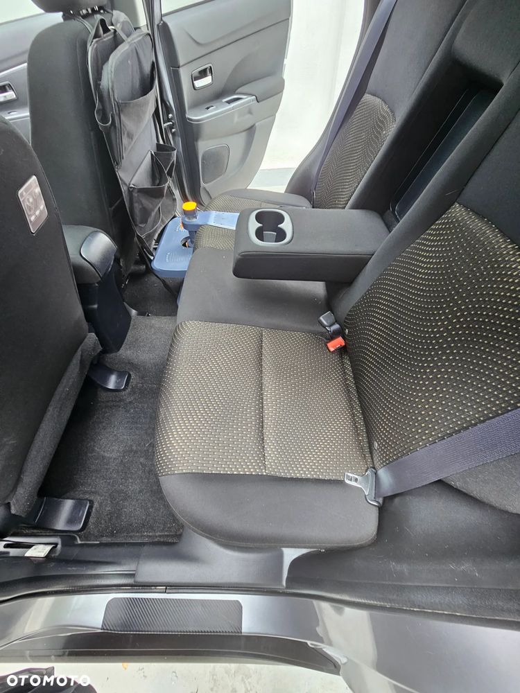 Mitsubishi ASX 1.6 Intense - 27