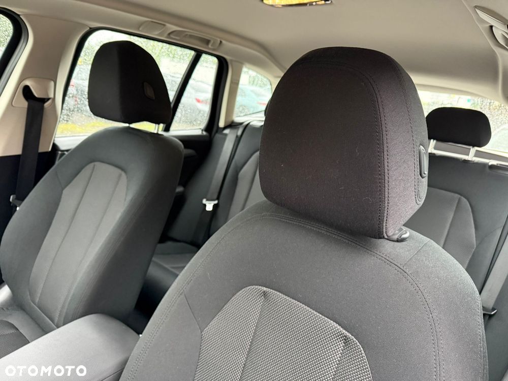 BMW X3 xDrive20i Advantage - 23