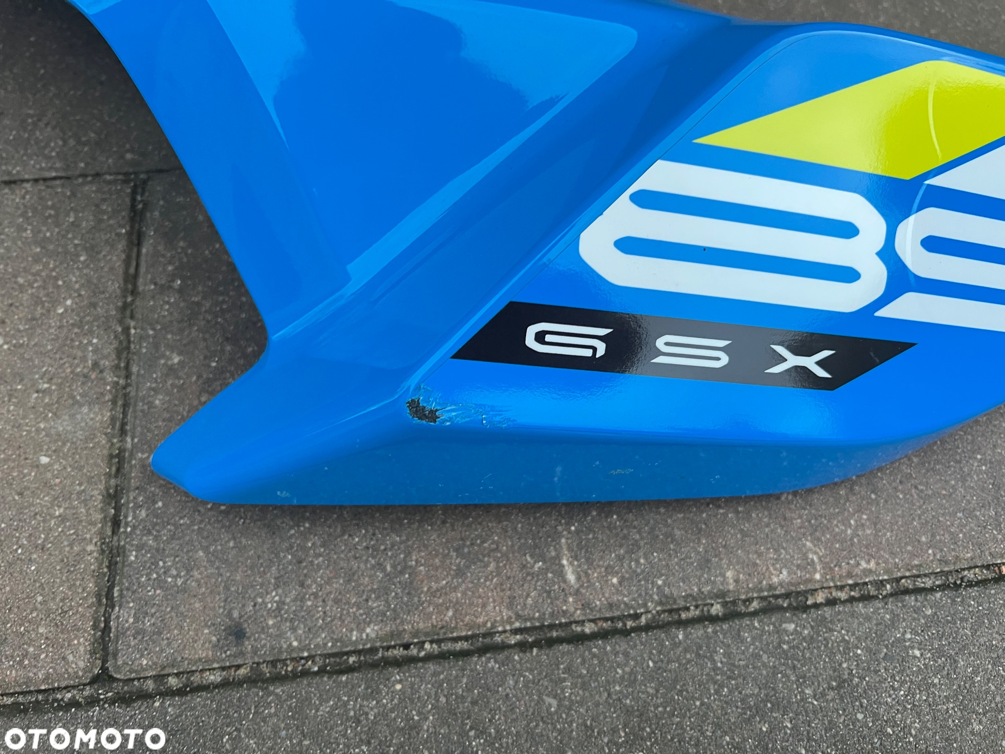 PLASTIK OWIEWKA WYPELNIENIE PRAWE SUZUKI GSX 8S - 2
