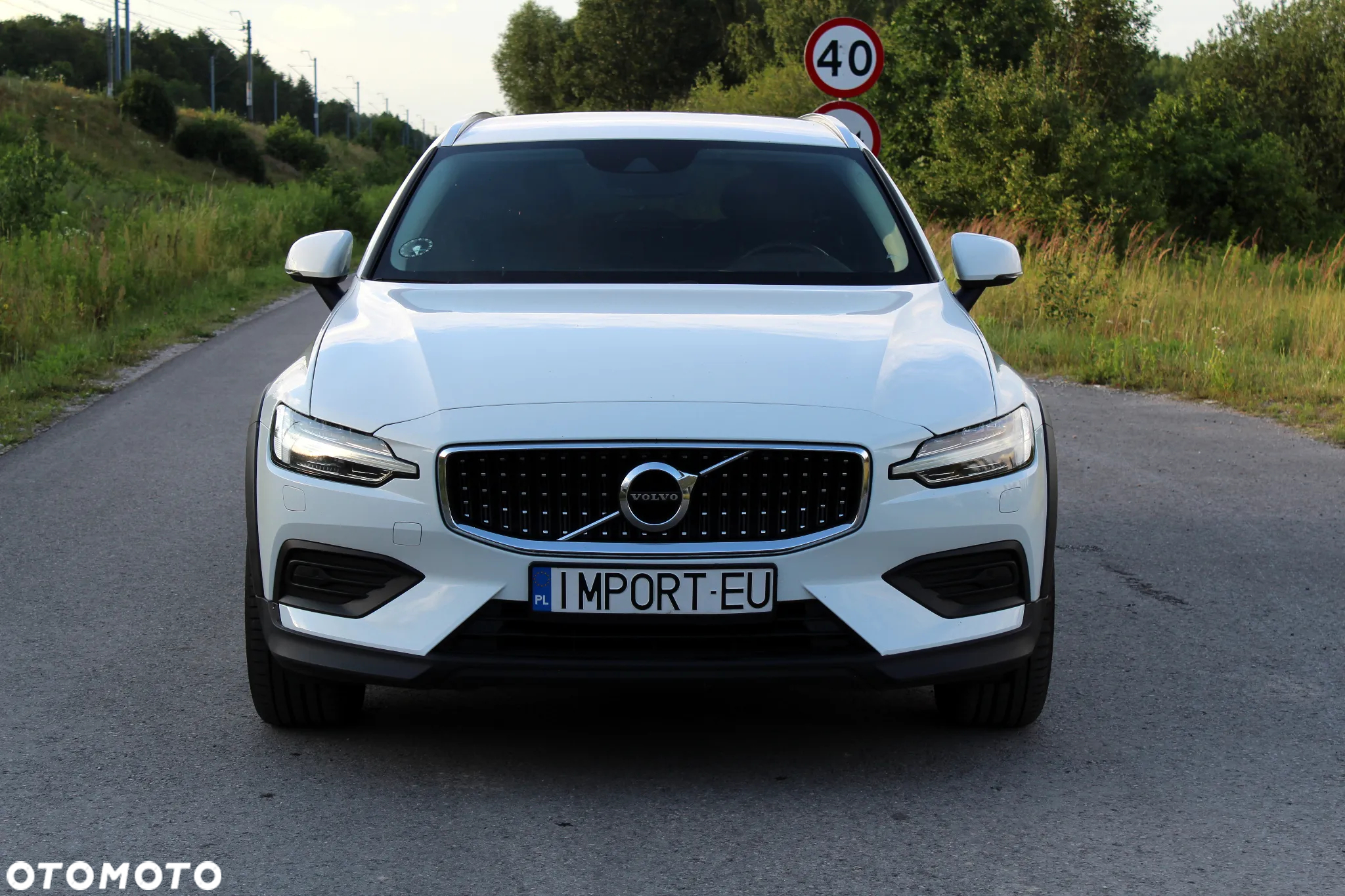 Volvo V60 Cross Country D4 AWD Geartronic Pro - 11