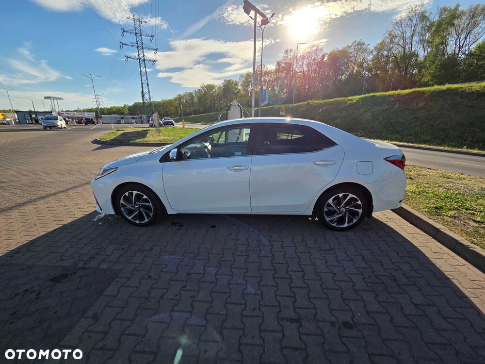 Toyota Corolla - 5